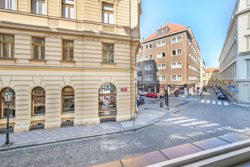 Smart & Luxury Old Town Apartment Prague Luaran gambar